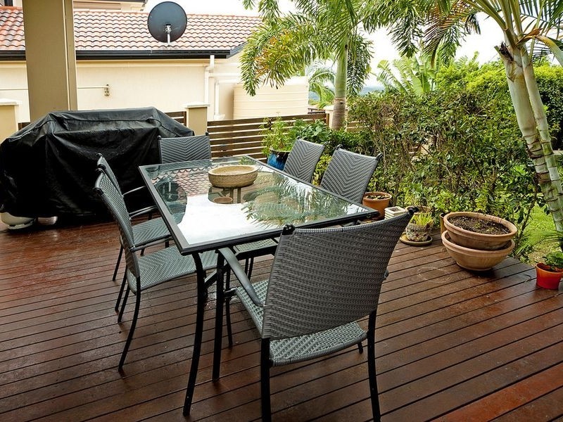 9 Mercure Place, Highland Park QLD 4211