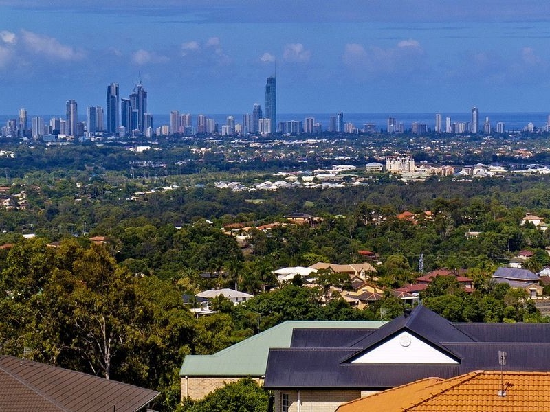 9 Mercure Place, Highland Park QLD 4211