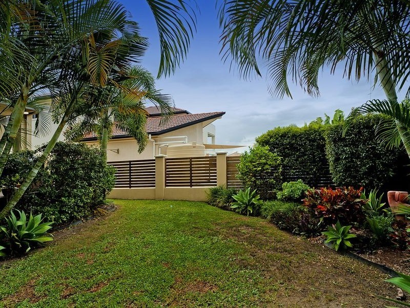 9 Mercure Place, Highland Park QLD 4211