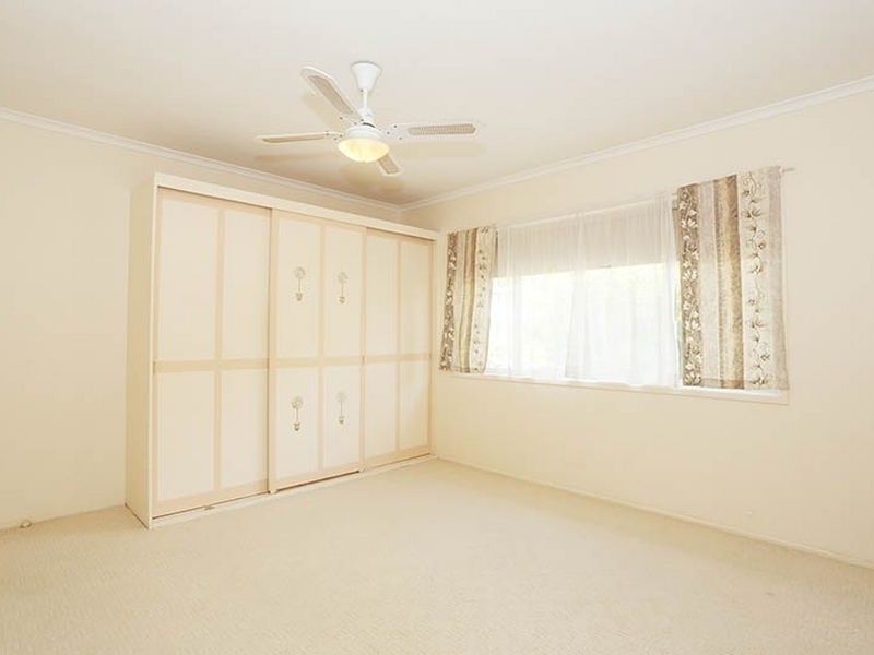 17 Kathleen Avenue, Southport QLD 4215