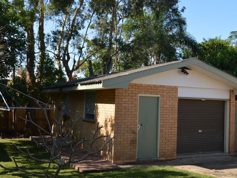 25 Fisher Avenue, Southport QLD 4215