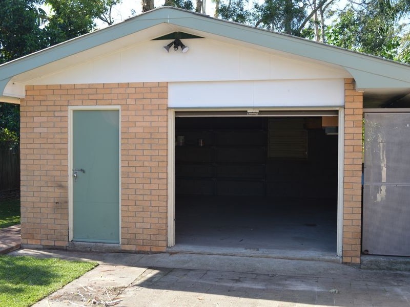 25 Fisher Avenue, Southport QLD 4215