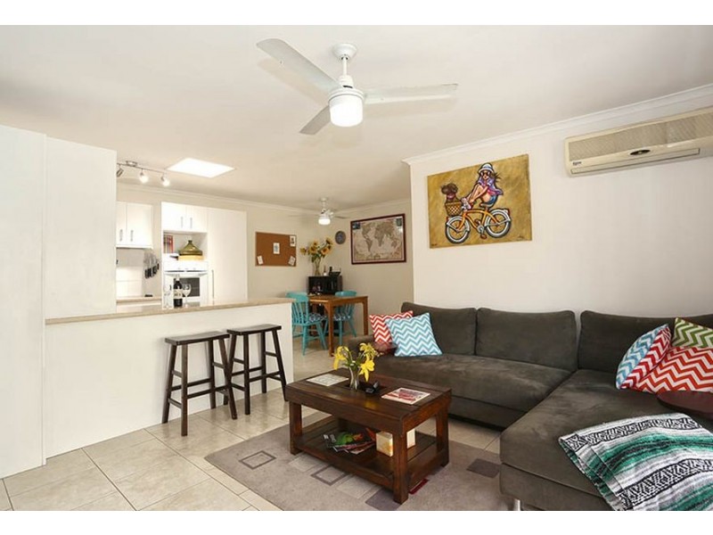 1/43 Morinda Way, Labrador QLD 4215