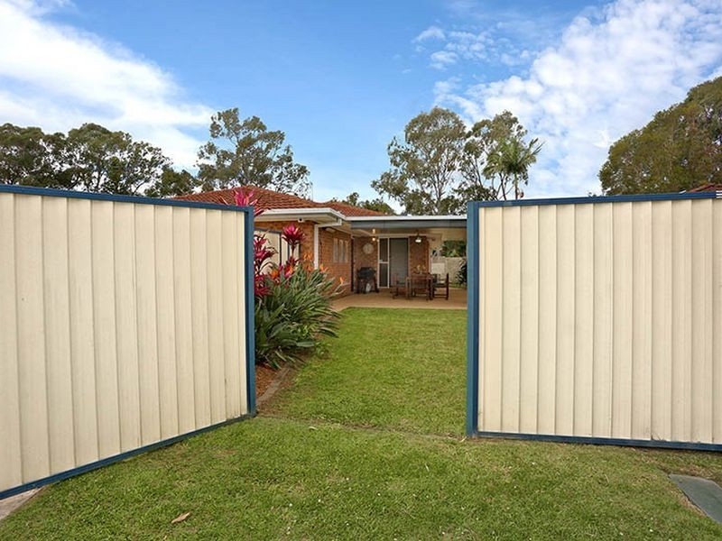 1/43 Morinda Way, Labrador QLD 4215