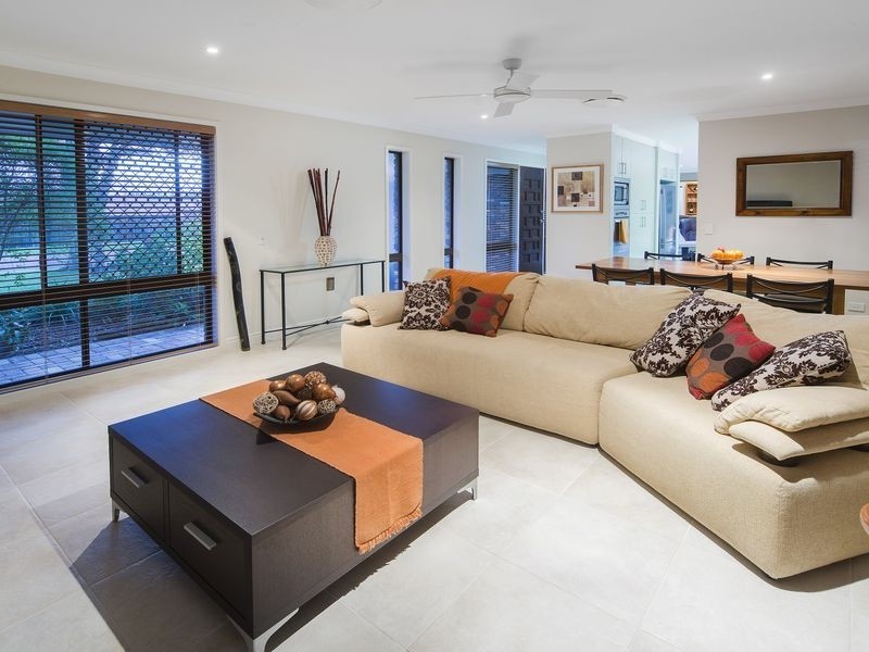 137 Alison Road, Carrara QLD 4211