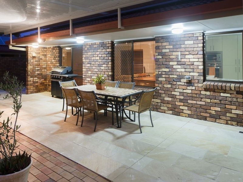 137 Alison Road, Carrara QLD 4211