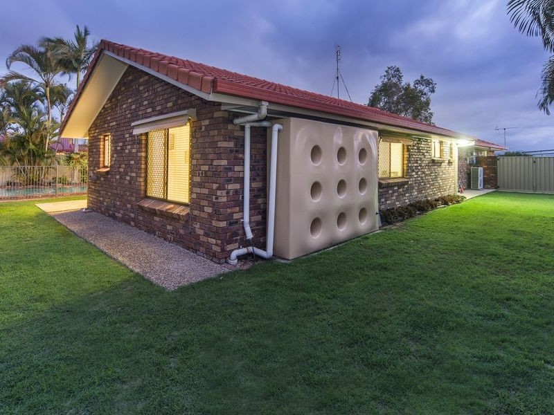 137 Alison Road, Carrara QLD 4211