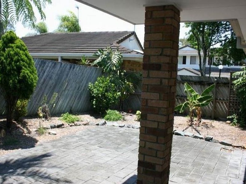 52/33 Edmund Rice Drive, Southport QLD 4215