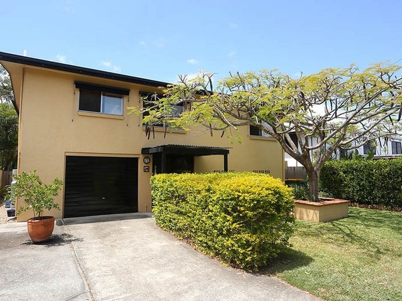 24 Joan Street, Southport QLD 4215