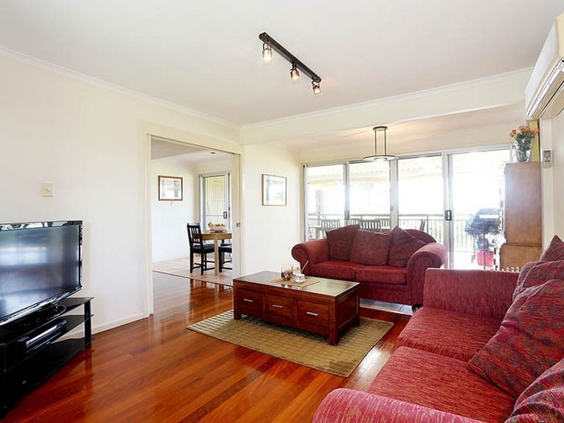 24 Joan Street, Southport QLD 4215