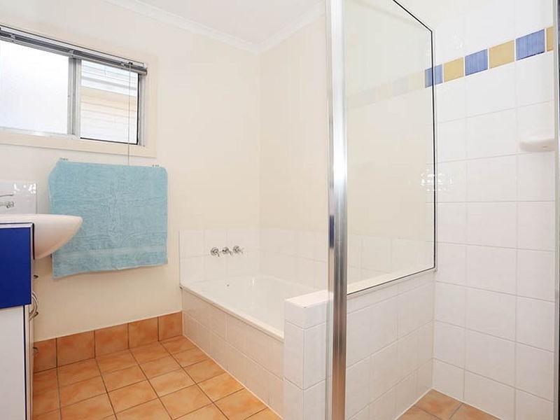 24 Joan Street, Southport QLD 4215