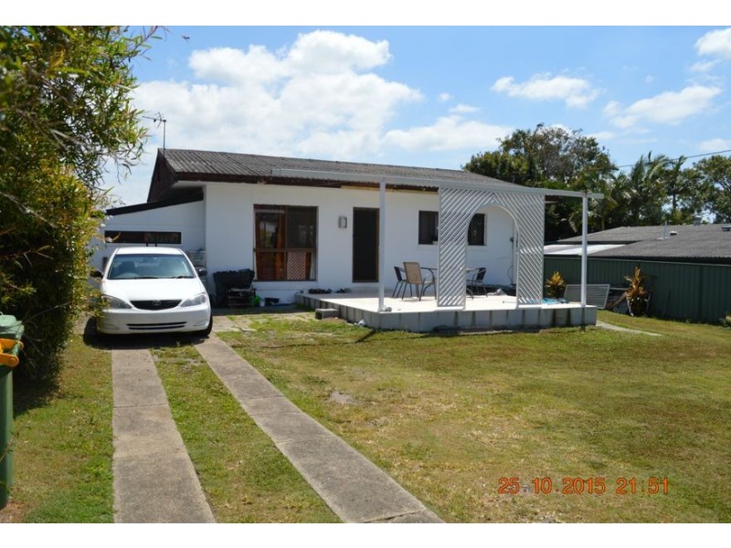 91 Central Street, Labrador QLD 4215