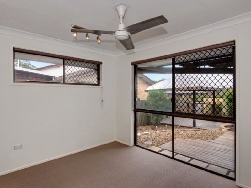 22 Crinum Crescent, Southport QLD 4215