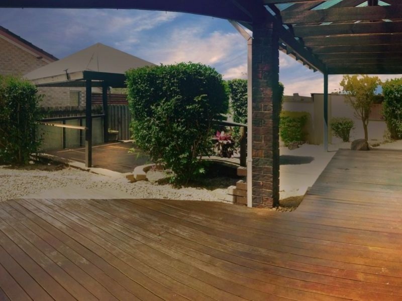 22 Crinum Crescent, Southport QLD 4215