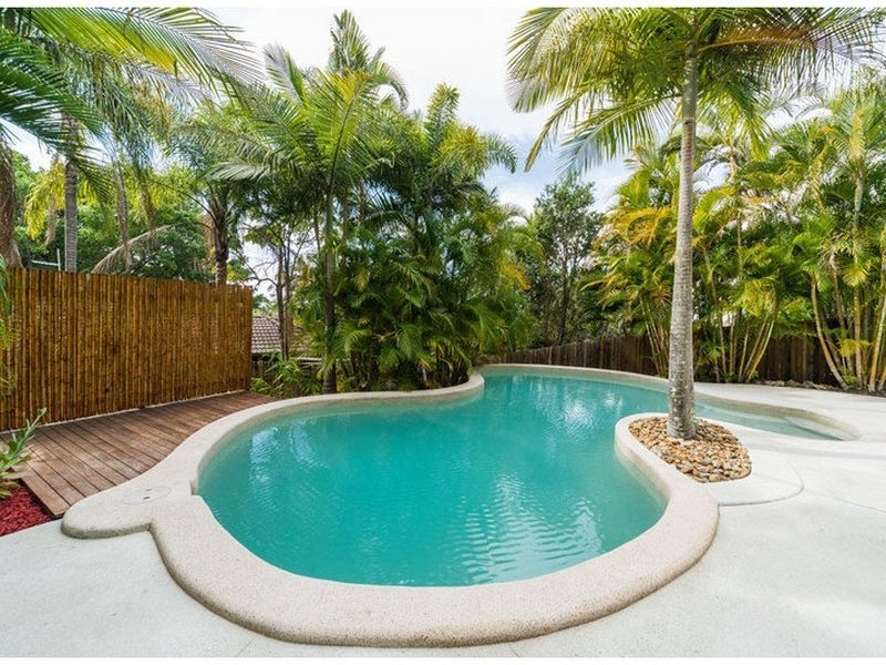 7 Highvale Drive, Helensvale QLD 4212