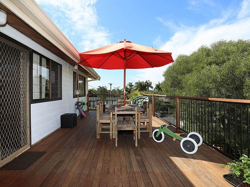 118 Falconer Street, Southport QLD 4215