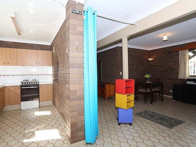 118 Falconer Street, Southport QLD 4215