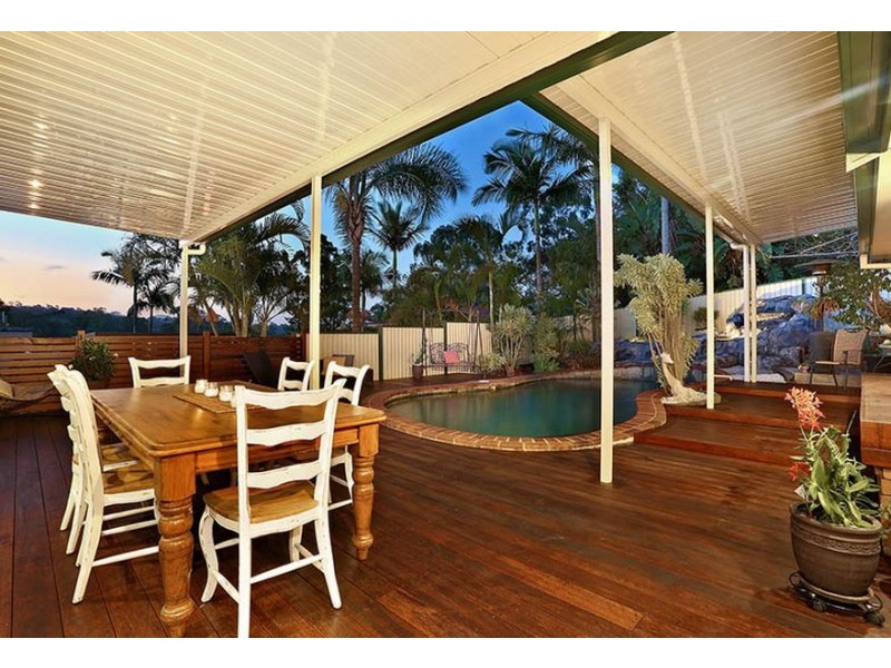 3 Stretton Drive, Helensvale QLD 4212