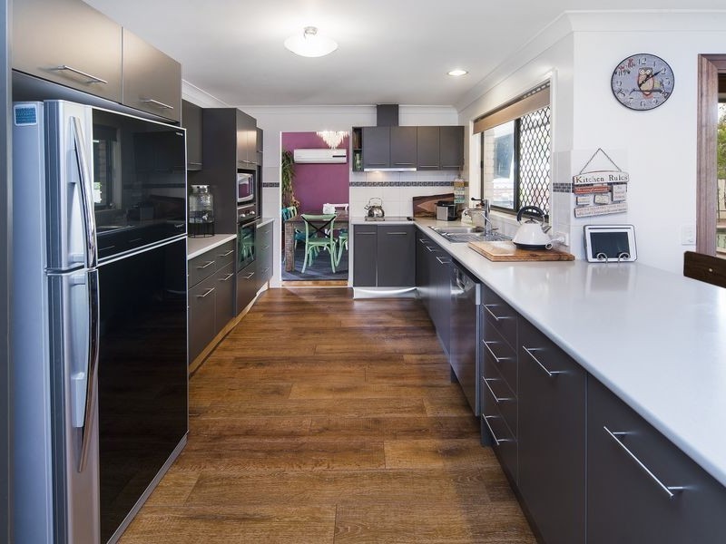 3 Stretton Drive, Helensvale QLD 4212