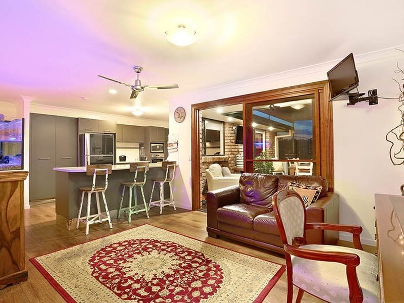 3 Stretton Drive, Helensvale QLD 4212