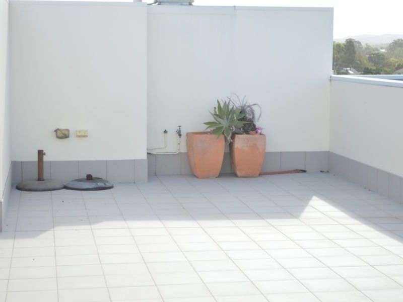 28/136 Marine Parade, Southport QLD 4215