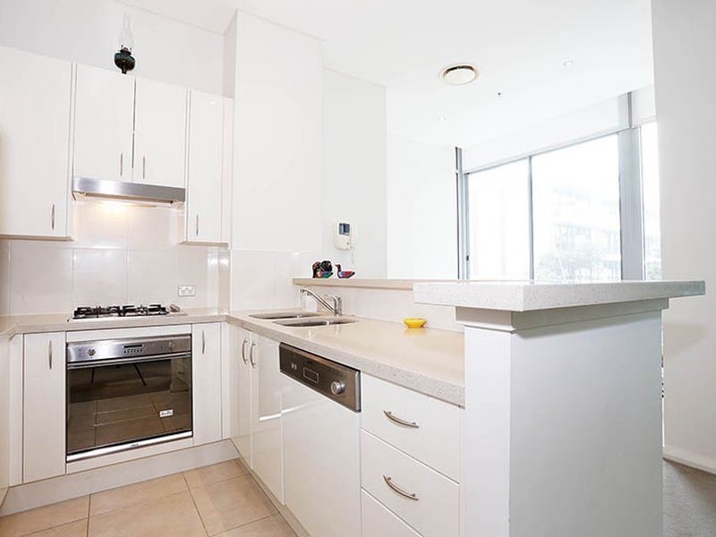 501/1 Como Crescent, Southport QLD 4215