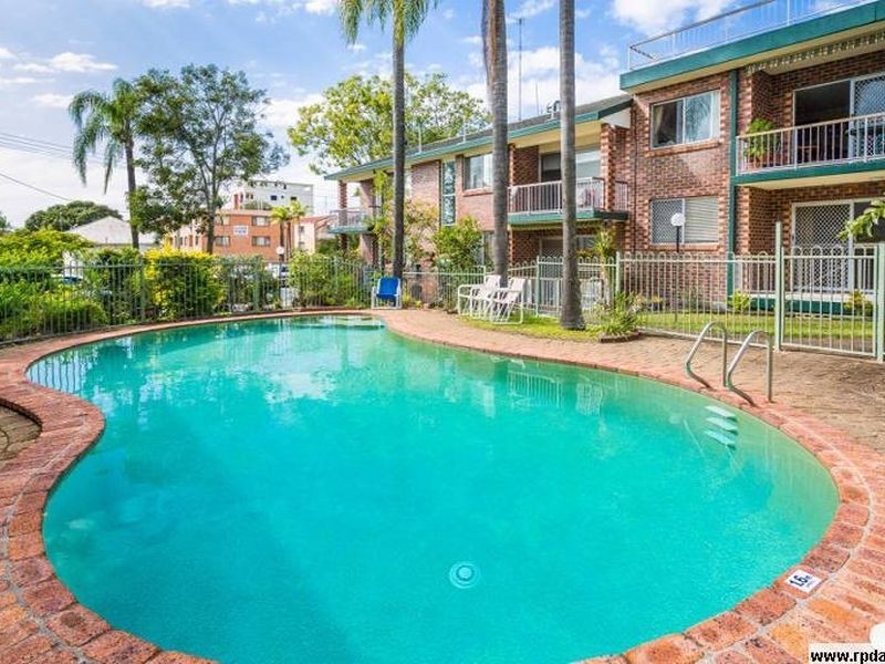 1/210 Scarborough Street, Southport QLD 4215