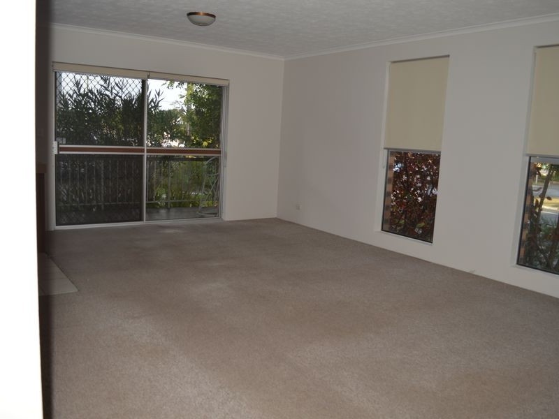 1/210 Scarborough Street, Southport QLD 4215