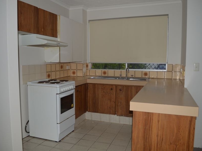 1/210 Scarborough Street, Southport QLD 4215