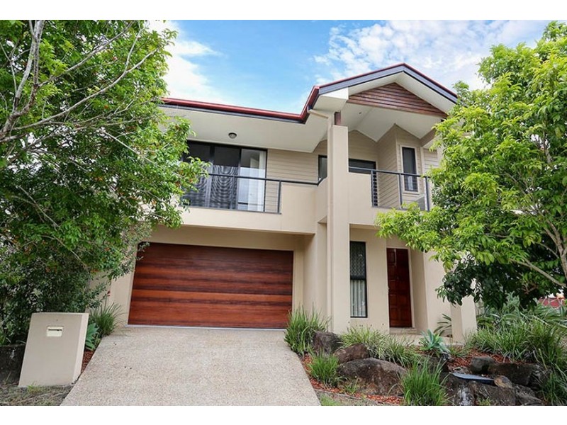 1/1 Campelles Avenue, Varsity Lakes QLD 4227