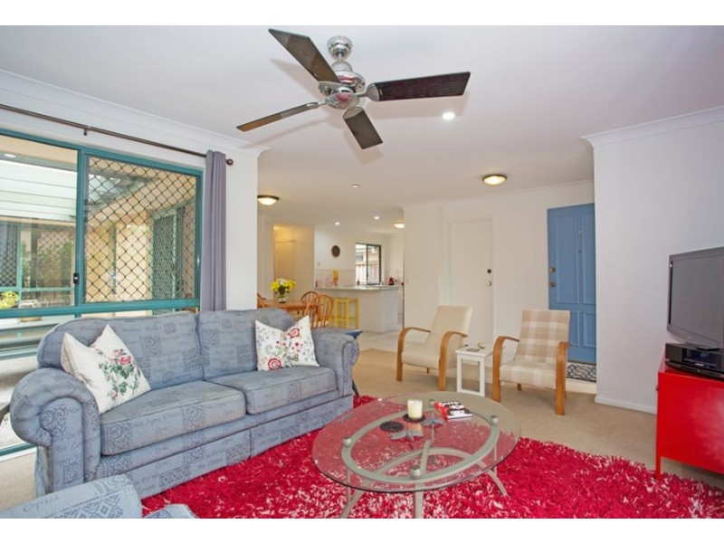 1/110 Greenacre Drive, Parkwood QLD 4214