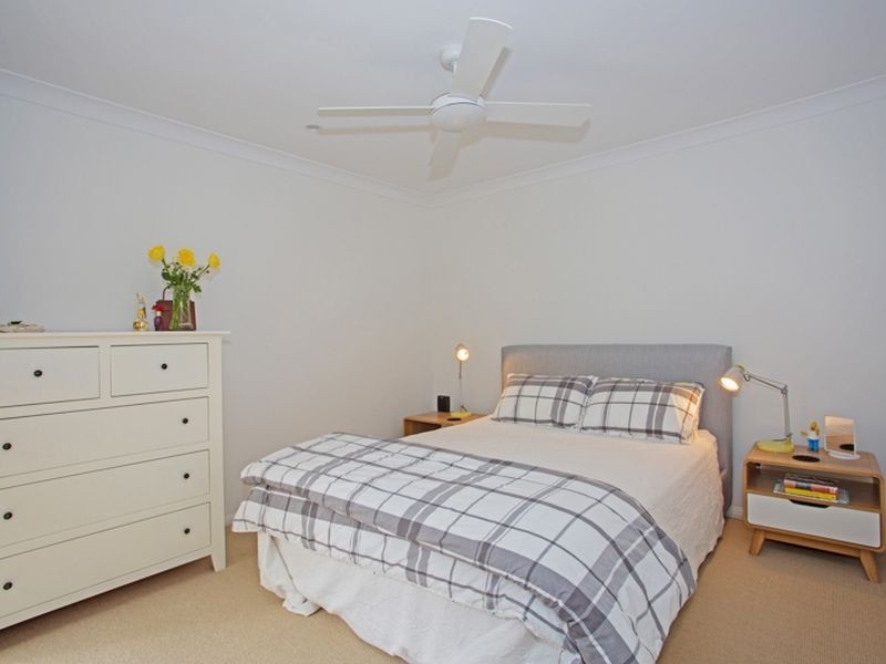 1/110 Greenacre Drive, Parkwood QLD 4214