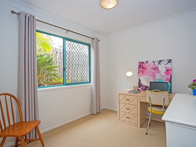 1/110 Greenacre Drive, Parkwood QLD 4214