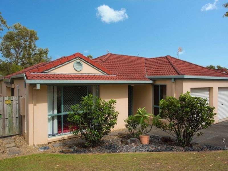 1/110 Greenacre Drive, Parkwood QLD 4214