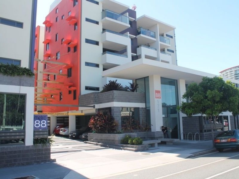 15/171 Scarborough Street, Southport QLD 4215