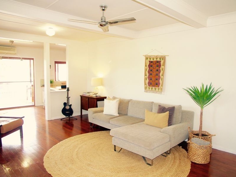 26 Chester Terrace, Southport QLD 4215