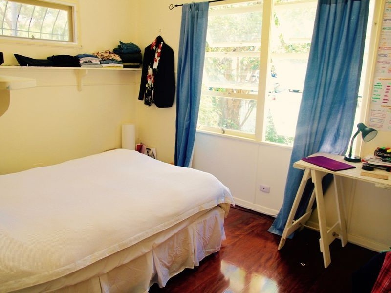 26 Chester Terrace, Southport QLD 4215