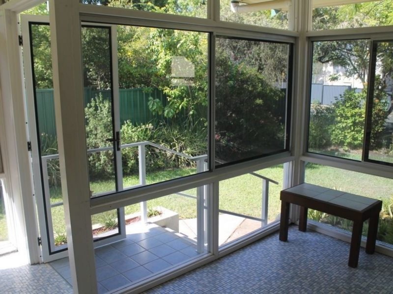 15 Water Street, Southport QLD 4215