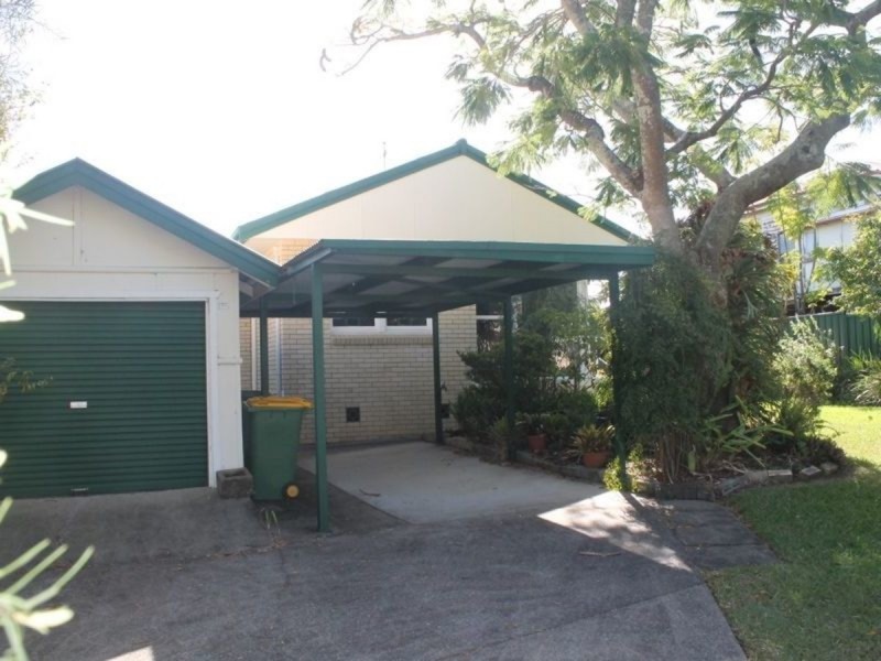 15 Water Street, Southport QLD 4215