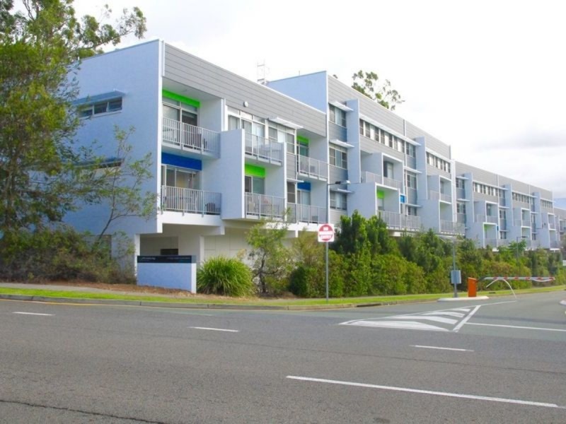 103/33 Edmund Rice Drive, Southport QLD 4215