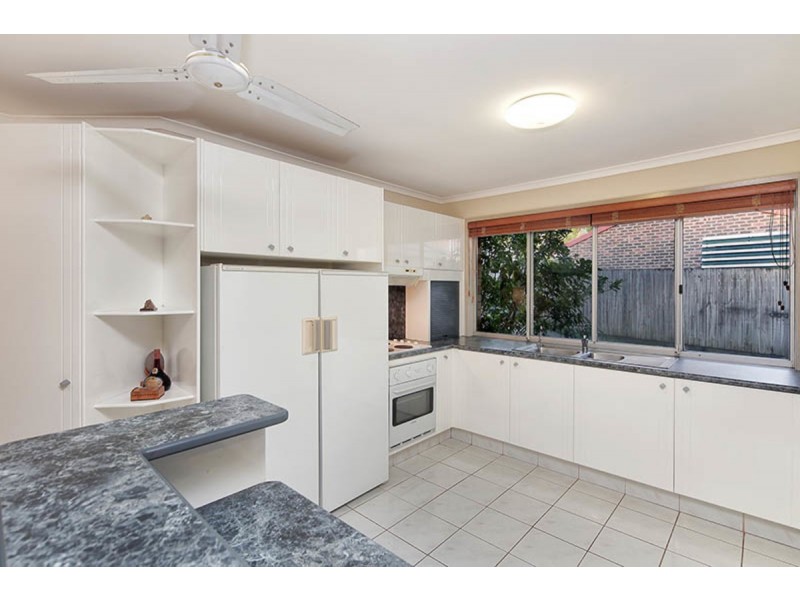 29 Plateau Crescent, Carrara QLD 4211