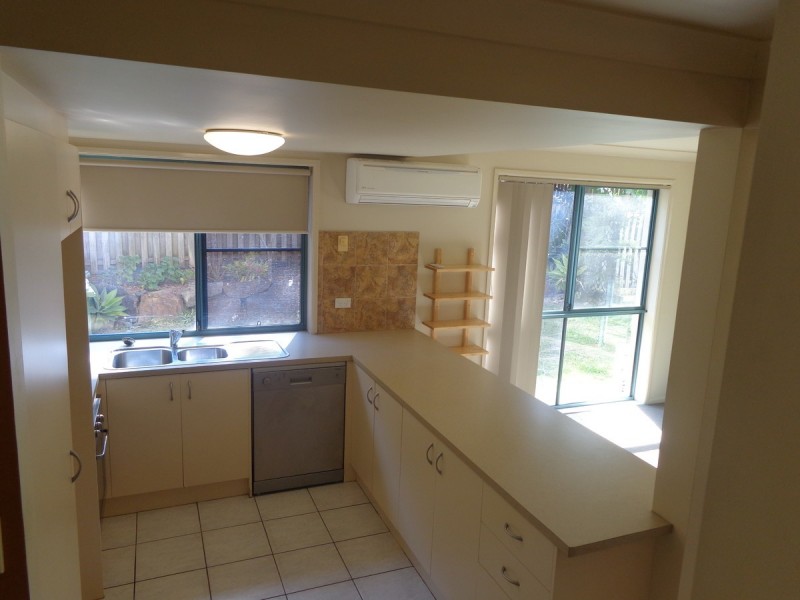 3/121 Greenacre Drive, Parkwood QLD 4214