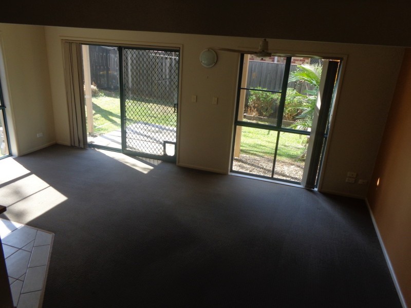 3/121 Greenacre Drive, Parkwood QLD 4214