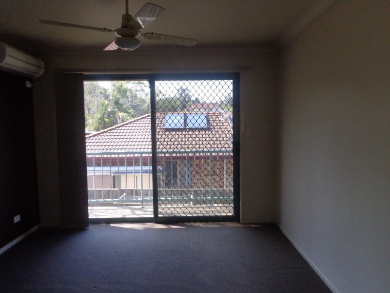 3/121 Greenacre Drive, Parkwood QLD 4214