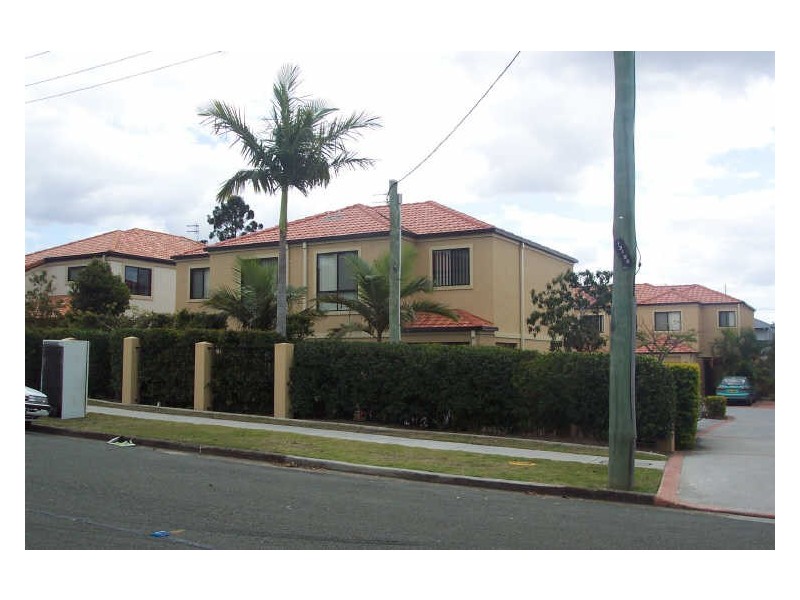 6/119 Pohlman Street, Southport QLD 4215