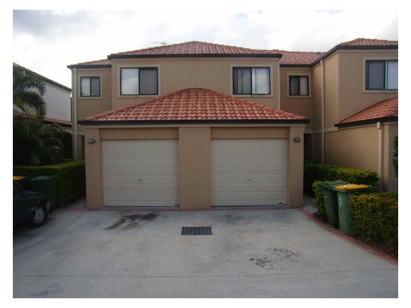 6/119 Pohlman Street, Southport QLD 4215