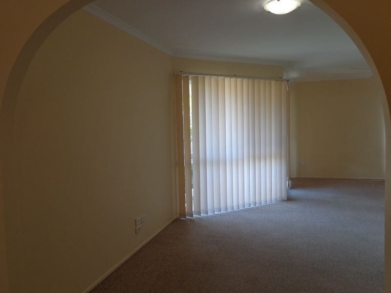 2/18 Corunna Crescent, Ashmore QLD 4214