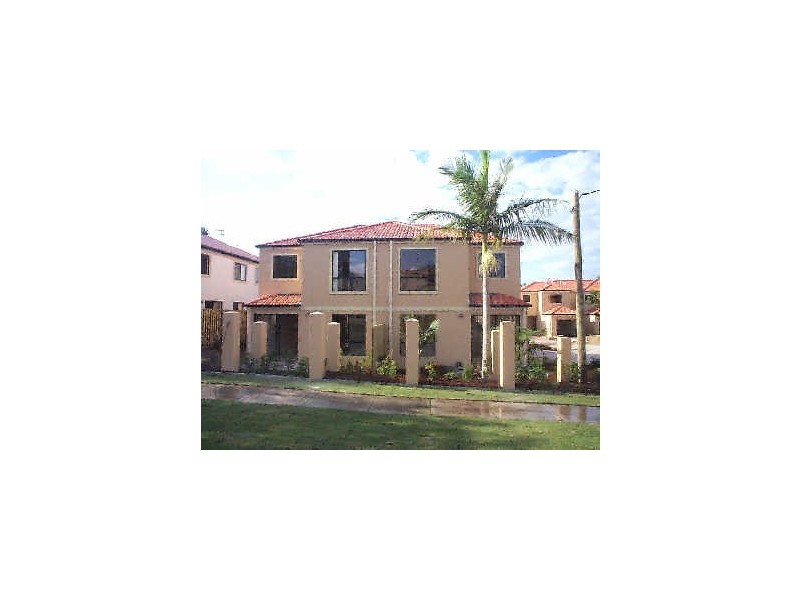 5/119 Pohlman Street, Southport QLD 4215