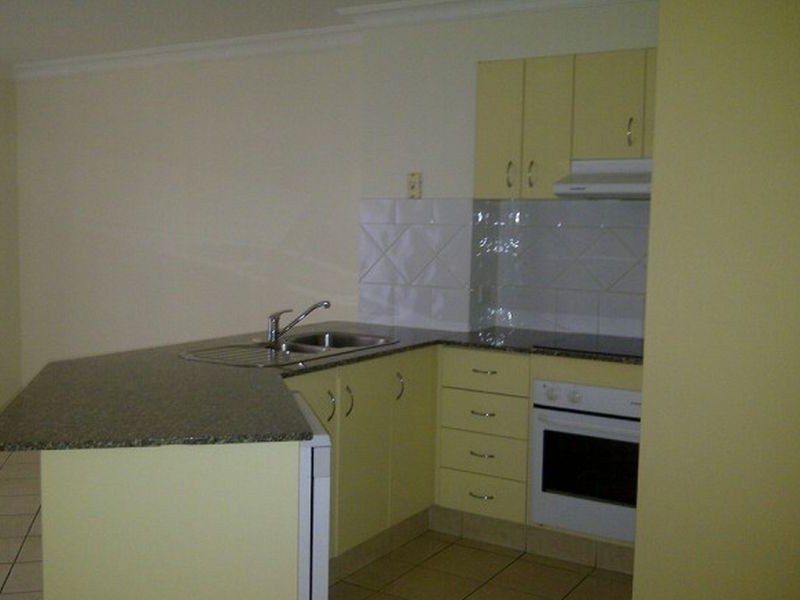 4/28 Little Norman Street, Southport QLD 4215