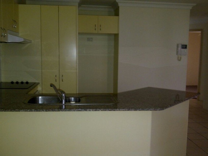 4/28 Little Norman Street, Southport QLD 4215